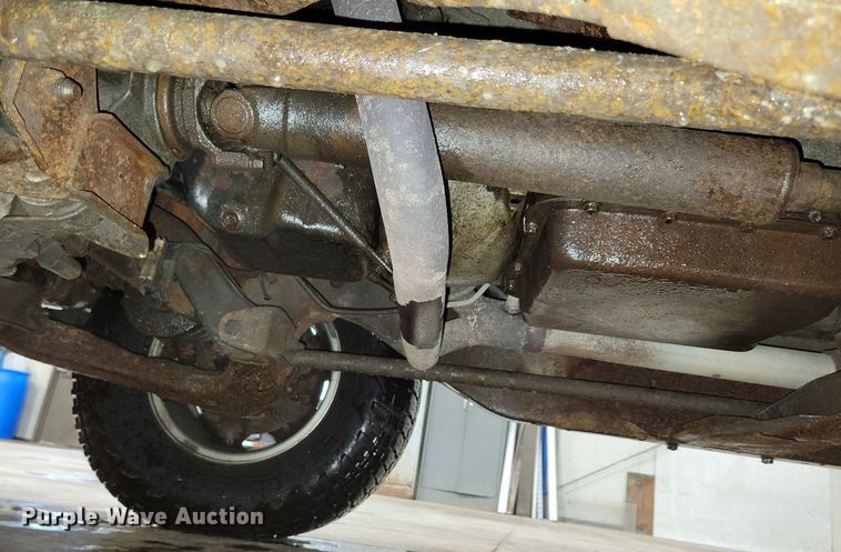 image for item KB9092 1994 Chevrolet  C1500 pickup truck