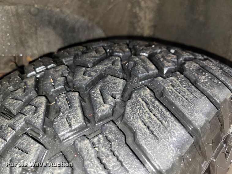 image for item KB9092 1994 Chevrolet  C1500 pickup truck