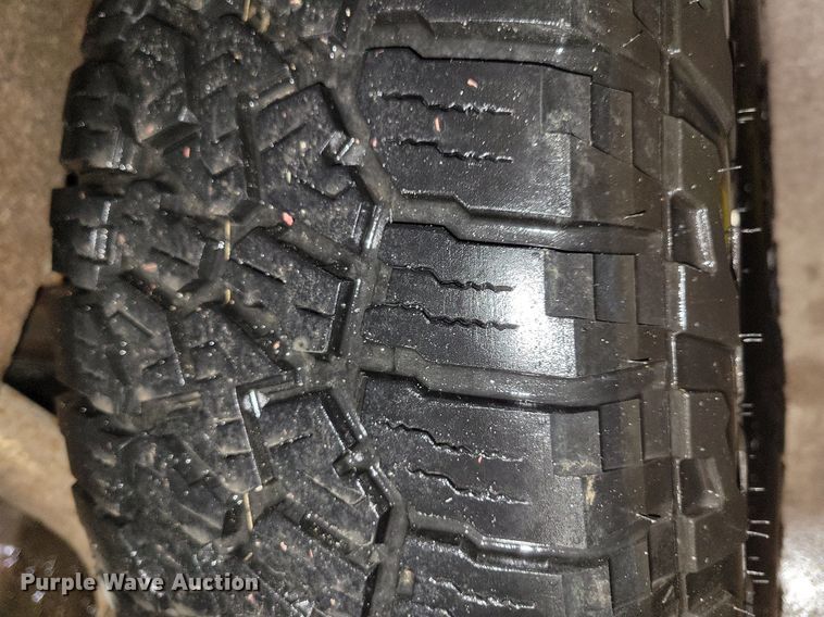 image for item KB9092 1994 Chevrolet  C1500 pickup truck