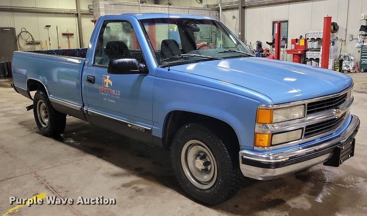 image for item KB9093 1996 Chevrolet  C2500 pickup truck
