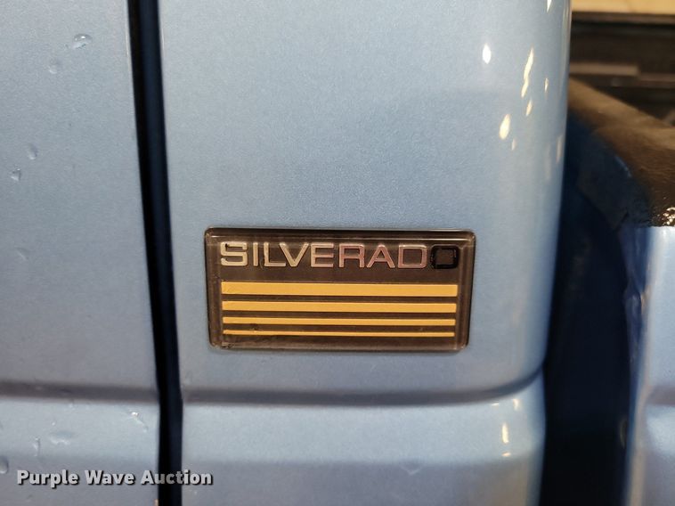 image for item KB9093 1996 Chevrolet  C2500 pickup truck