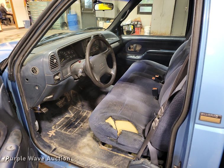 image for item KB9093 1996 Chevrolet  C2500 pickup truck