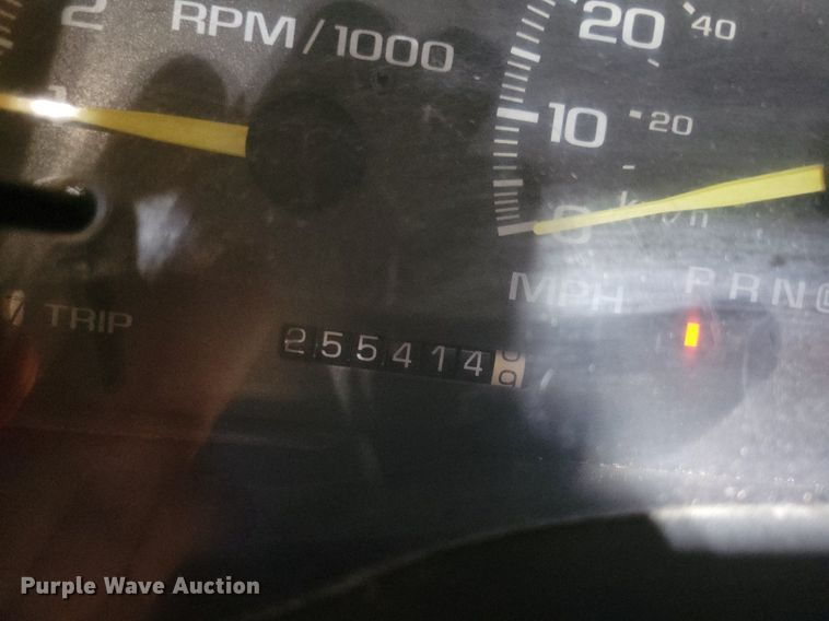 image for item KB9093 1996 Chevrolet  C2500 pickup truck