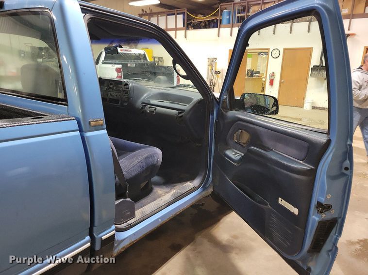 image for item KB9093 1996 Chevrolet  C2500 pickup truck