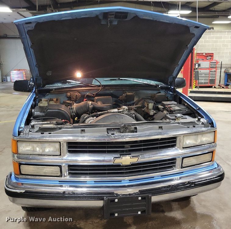 image for item KB9093 1996 Chevrolet  C2500 pickup truck