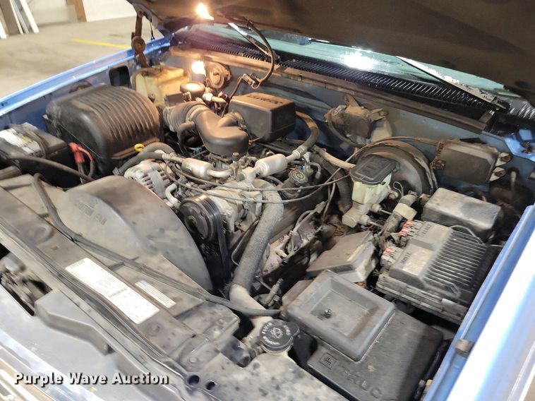 image for item KB9093 1996 Chevrolet  C2500 pickup truck