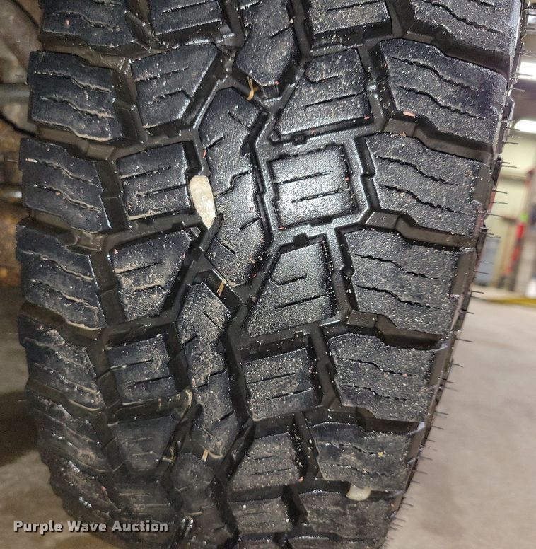 image for item KB9093 1996 Chevrolet  C2500 pickup truck