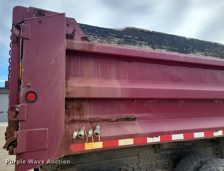 image for item LD9003 2003 Sterling LT9500 dump truck