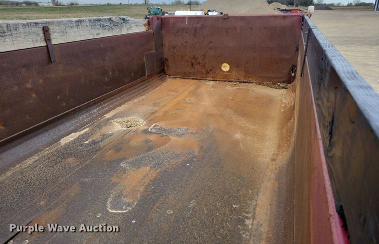 image for item LD9003 2003 Sterling LT9500 dump truck