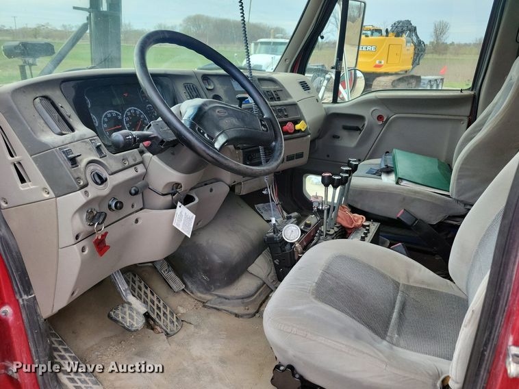 image for item LD9003 2003 Sterling LT9500 dump truck