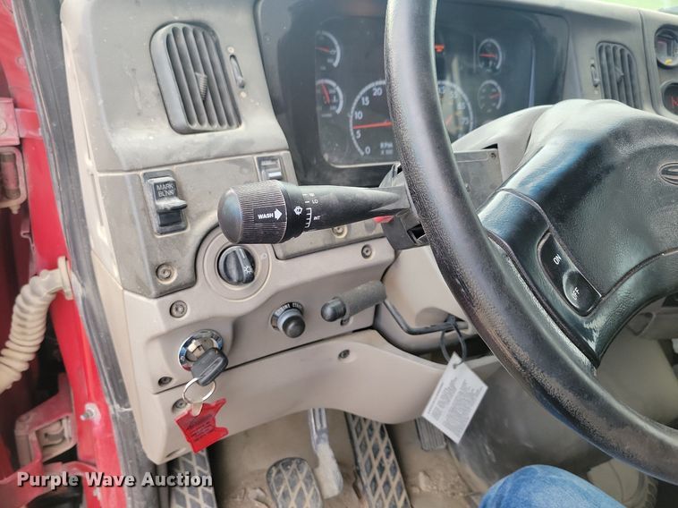 image for item LD9003 2003 Sterling LT9500 dump truck