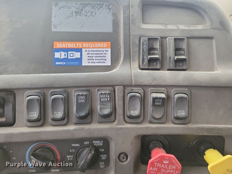 image for item LD9003 2003 Sterling LT9500 dump truck