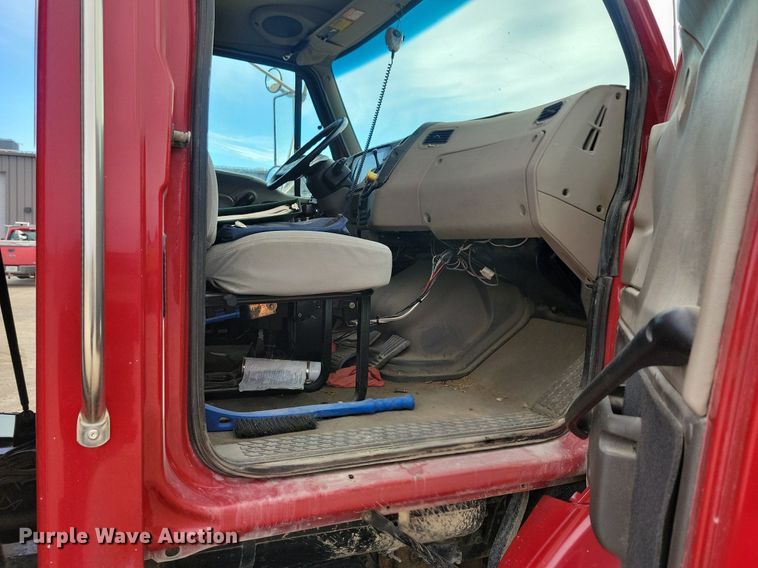 image for item LD9003 2003 Sterling LT9500 dump truck