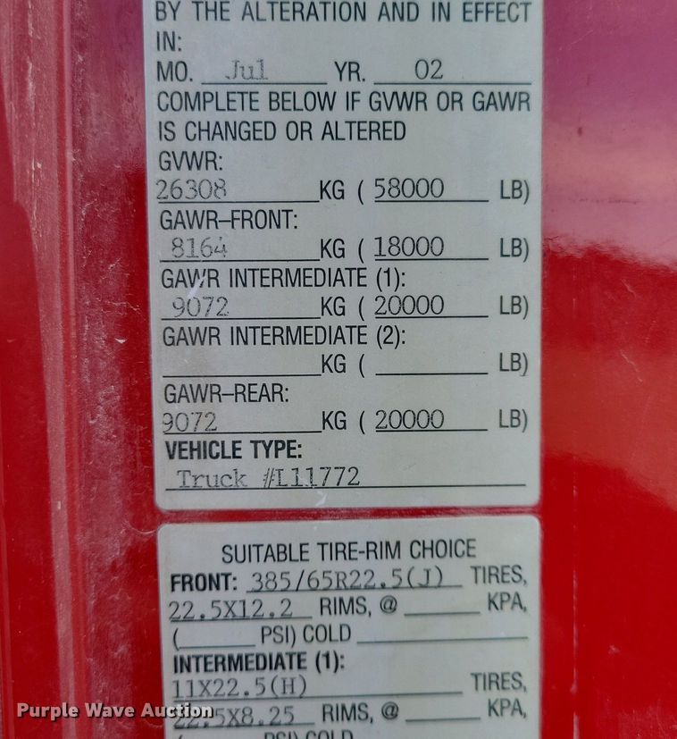 image for item LD9003 2003 Sterling LT9500 dump truck