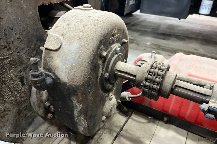 image for item LD9448 Viking L-32 pump