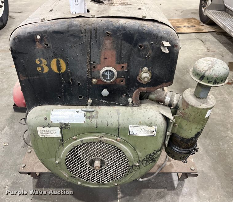 image for item LD9448 Viking L-32 pump