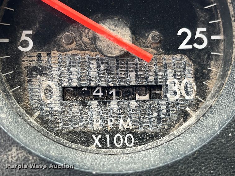 image for item LD9450 1998 Freightliner FL70 refuse truck