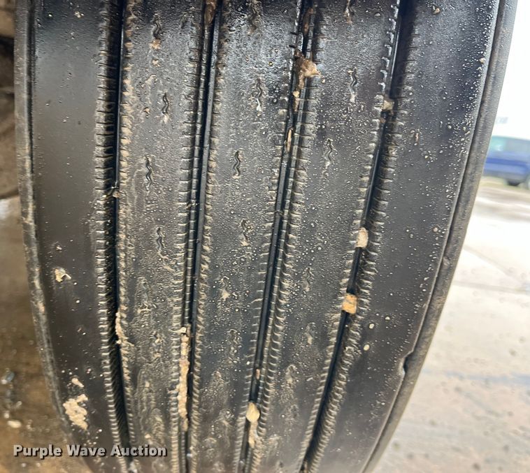 image for item LD9450 1998 Freightliner FL70 refuse truck