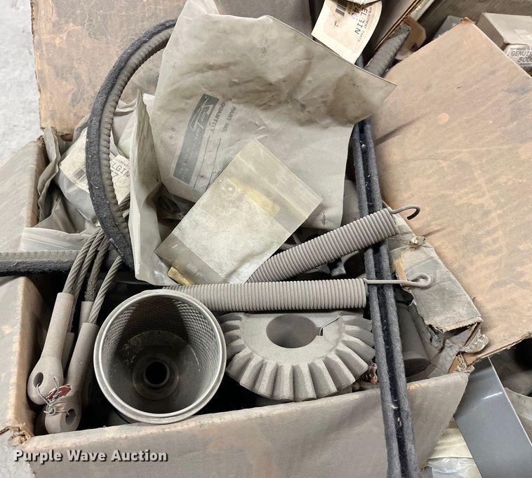 image for item LD9455 Elgin street sweeper parts