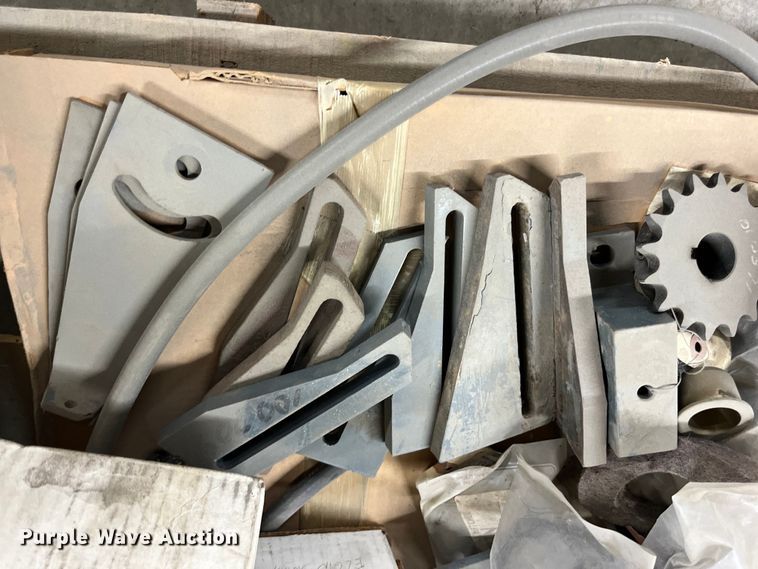 image for item LD9455 Elgin street sweeper parts