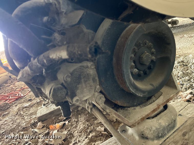 image for item LD9462 Mack engine