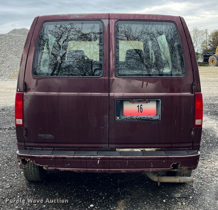 image for item LD9463 1990 Chevrolet  Astro van