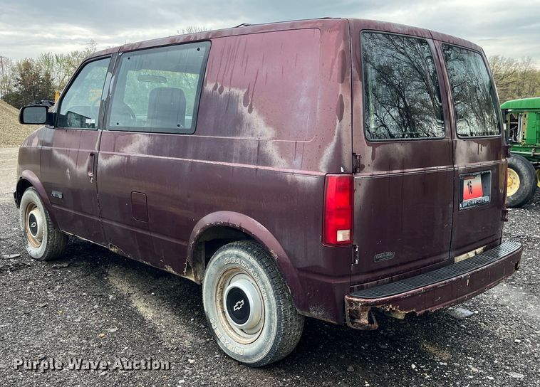 image for item LD9463 1990 Chevrolet  Astro van