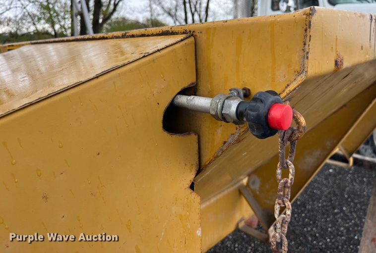 image for item LD9464 Highway Equipment Company  P-8 spreader