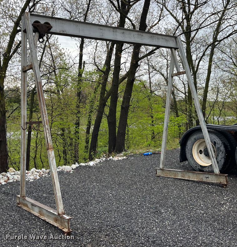 image for item LD9465 Hoist