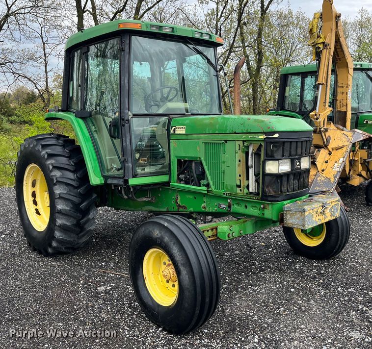 image for item LD9467 John Deere tractor