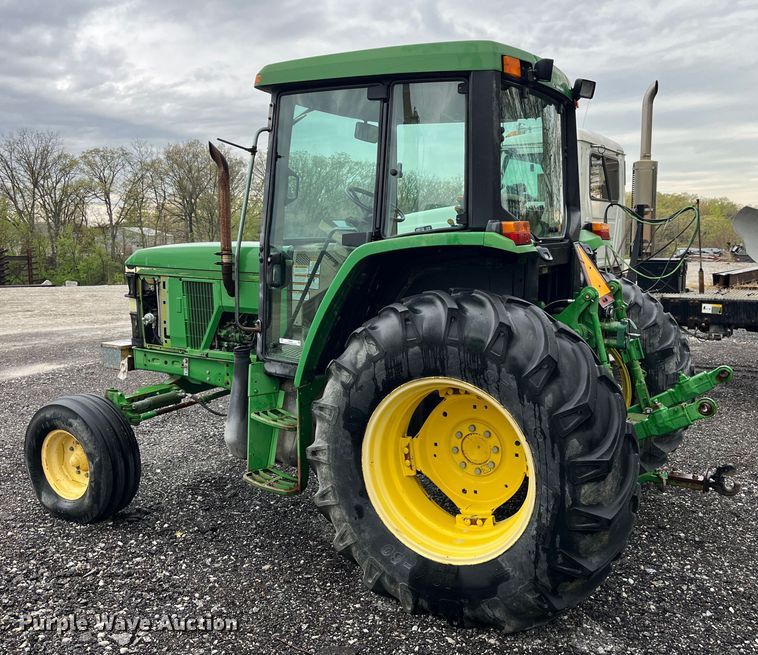 image for item LD9467 John Deere tractor