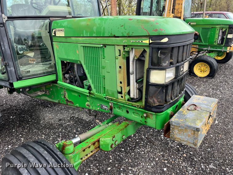 image for item LD9467 John Deere tractor