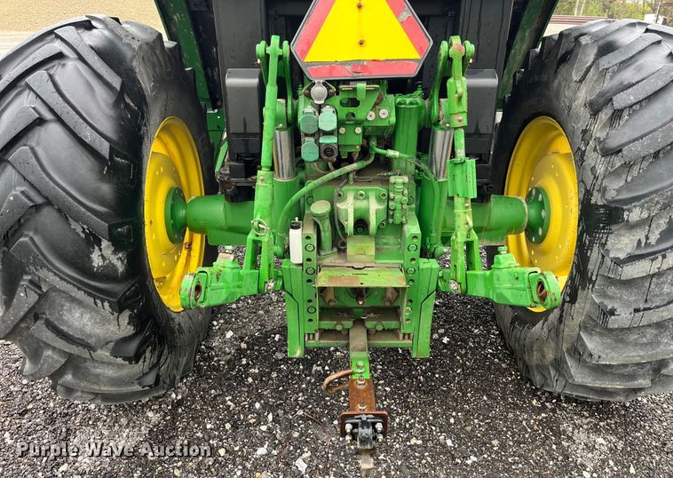 image for item LD9467 John Deere tractor