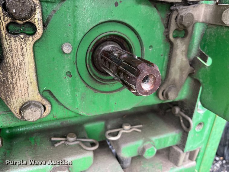 image for item LD9467 John Deere tractor