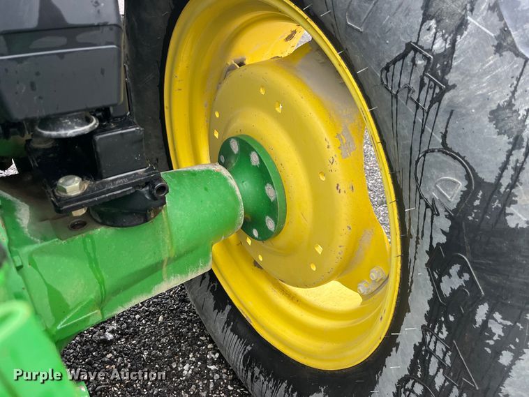 image for item LD9467 John Deere tractor