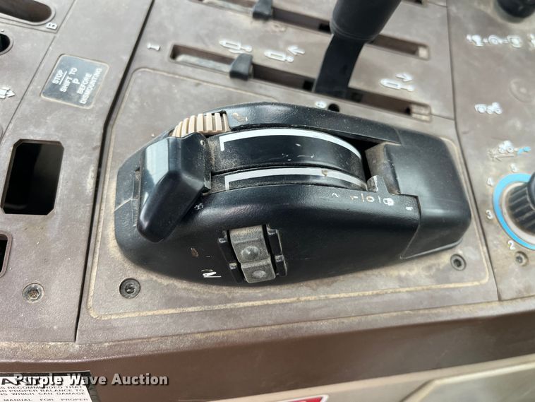 image for item LD9467 John Deere tractor