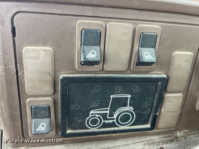 image for item LD9467 John Deere tractor