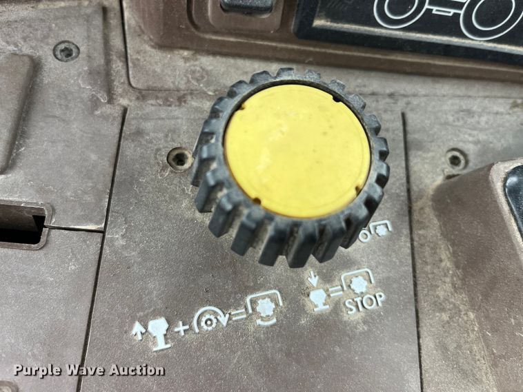 image for item LD9467 John Deere tractor