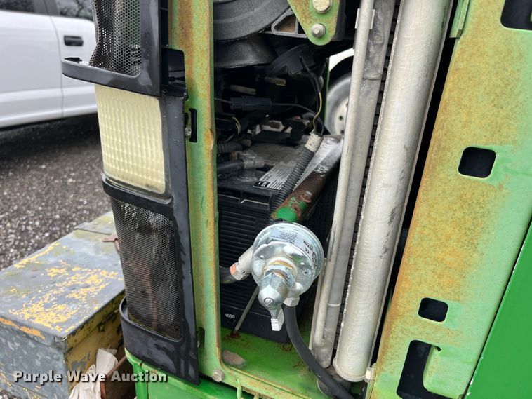 image for item LD9467 John Deere tractor