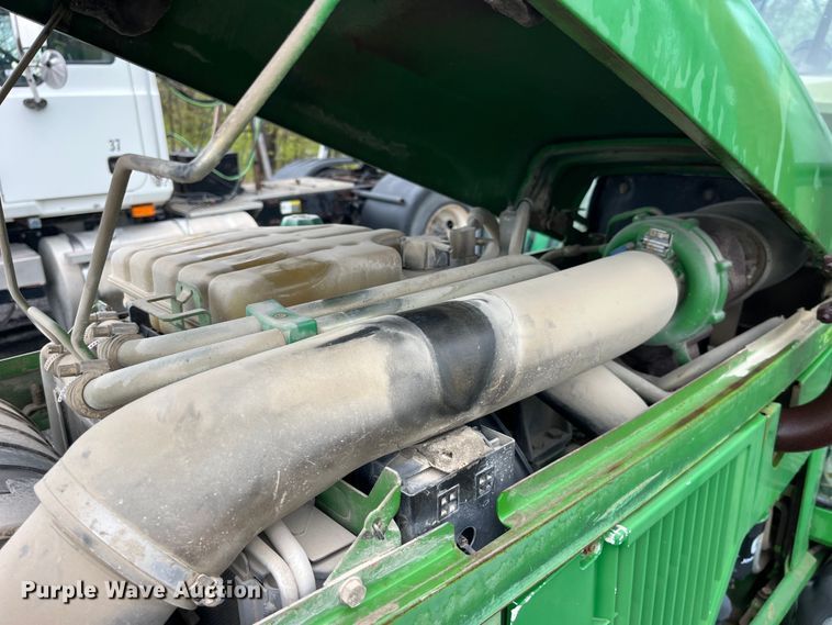 image for item LD9467 John Deere tractor