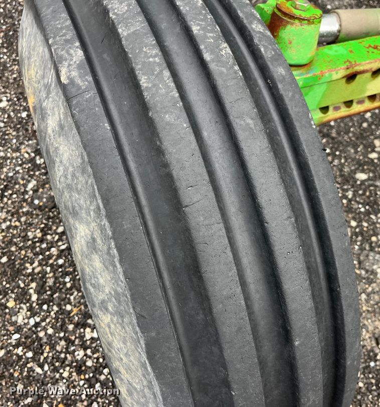 image for item LD9467 John Deere tractor