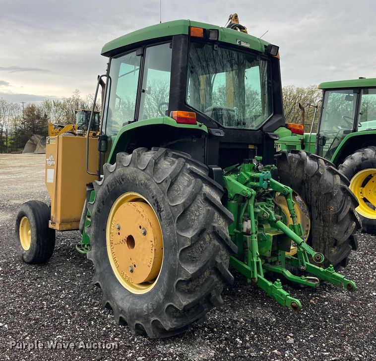 image for item LD9468 John Deere  tractor