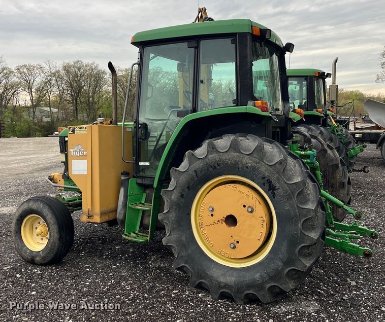 image for item LD9468 John Deere  tractor