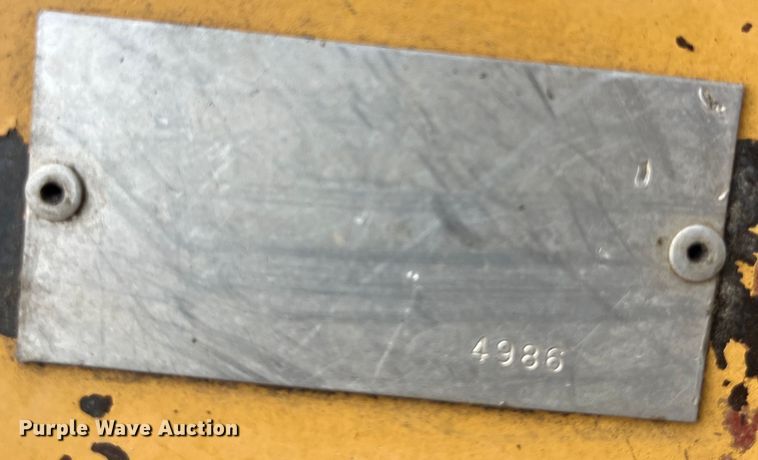 image for item LD9468 John Deere  tractor