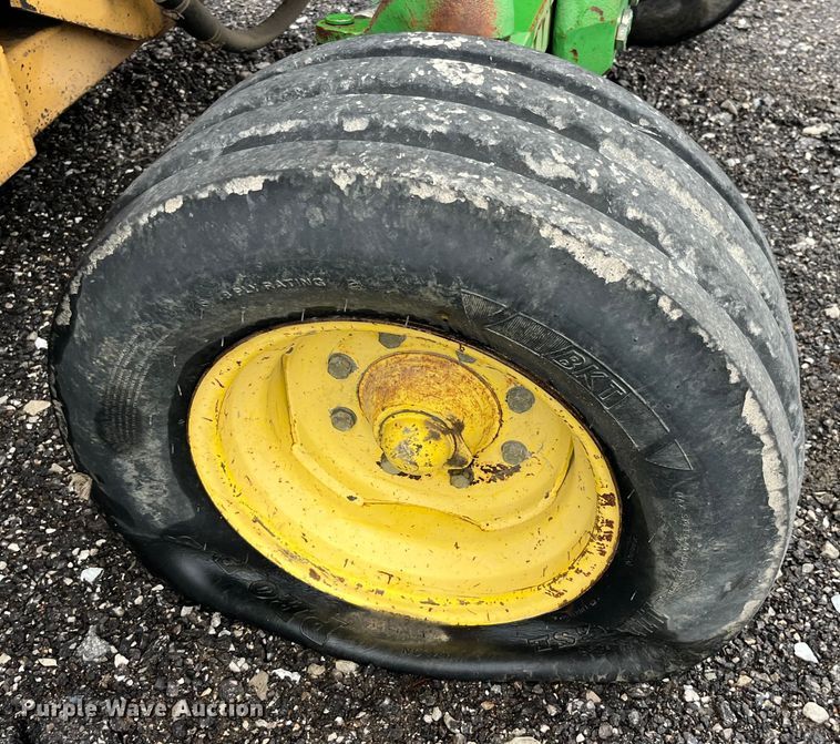 image for item LD9468 John Deere  tractor