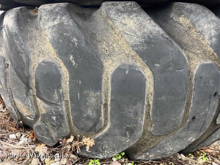 image for item LD9469 (4) Good Year 26.5-25 tires