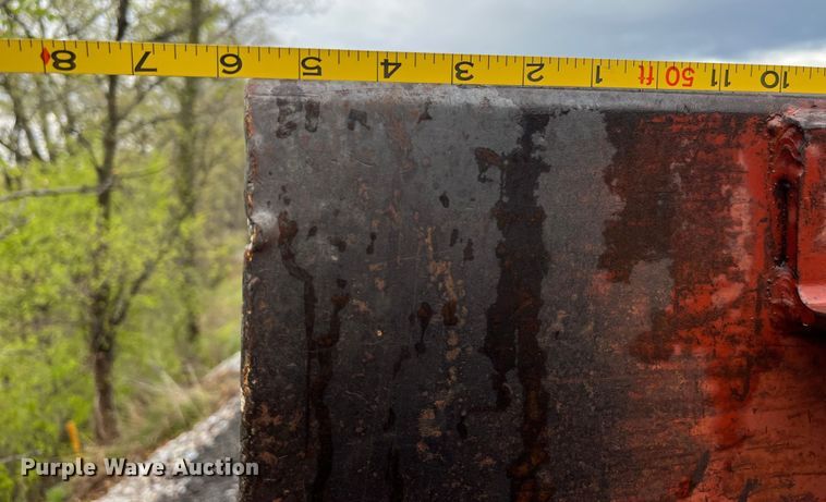 image for item LD9472 Pile driver