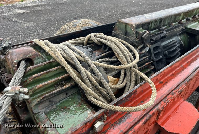 image for item LD9472 Pile driver