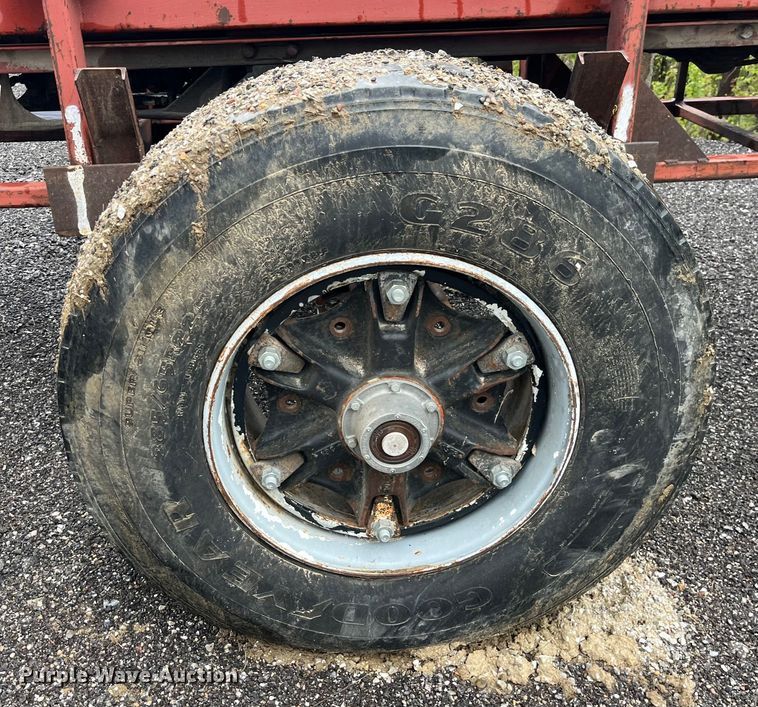 image for item LD9472 Pile driver