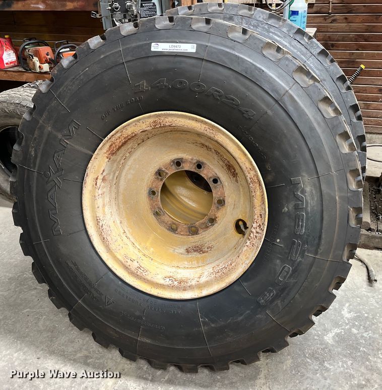 image for item LD9473 (8) 14.00R24 tires